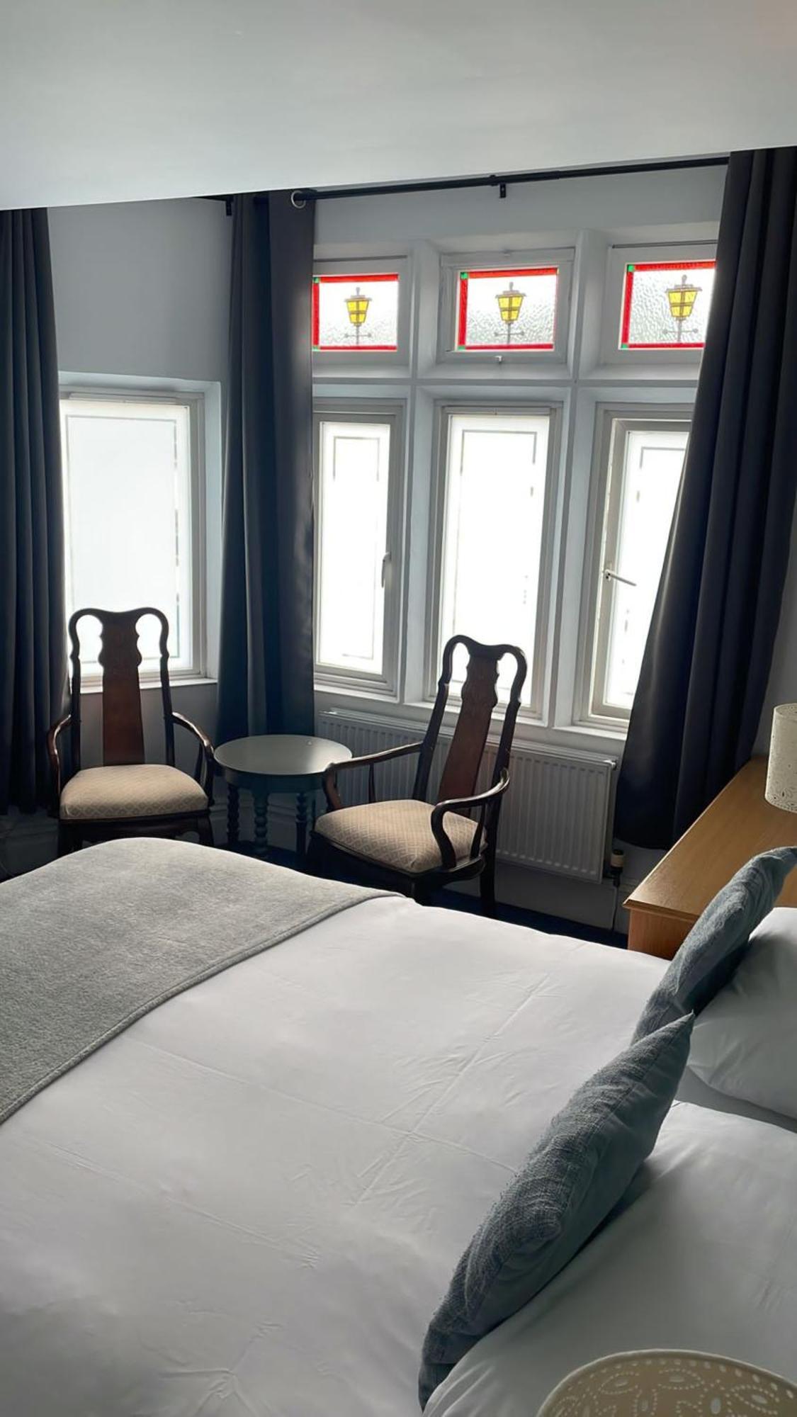 Oyo No 3 Otel Bath Dış mekan fotoğraf